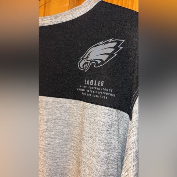 Official NFL Philadelphia Eagles Nike Dri-Fit 3/4 Sleeve Shirt. - Picture 3 of 6